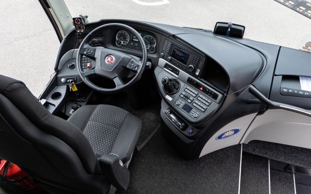 Autobusu noma SETRA S 515 HD